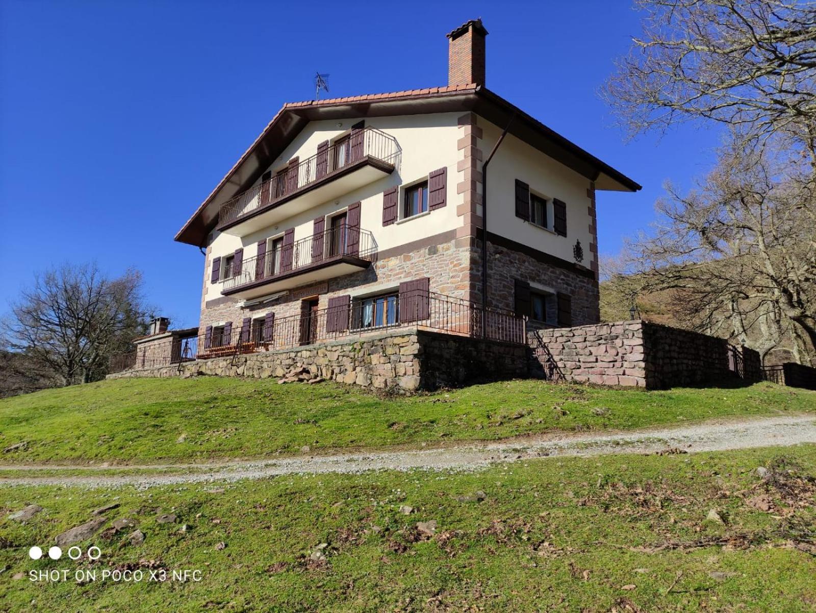 Autxikoborda Guest House Elbete Exterior photo